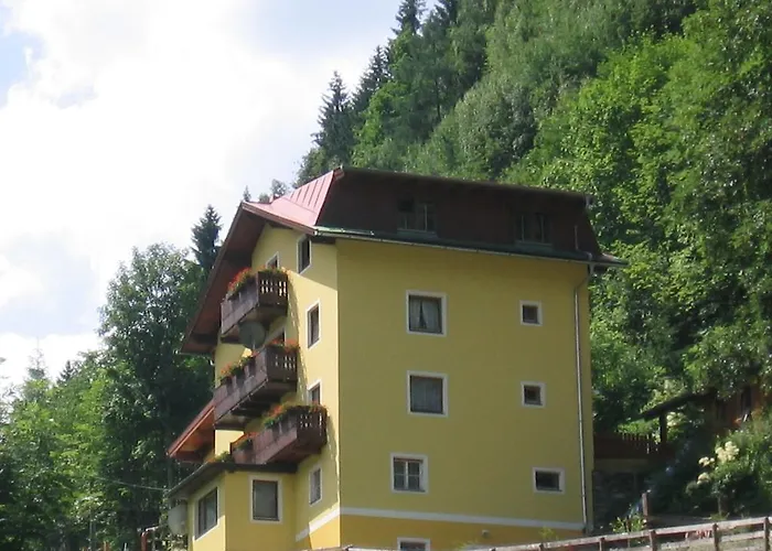 Haus Machreich Бадгаштейн